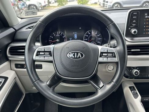 Used 2020 Kia Telluride S w/ S 8 Passenger Seating Package AWD/4WD image 19