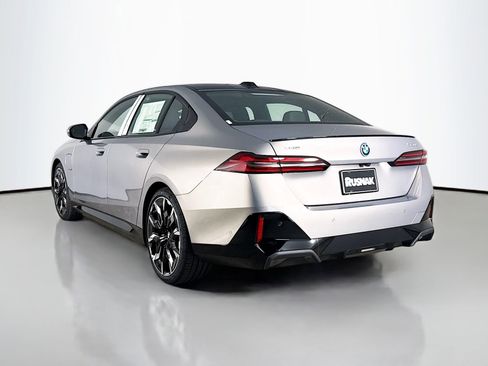 New 2026 BMW 550e xDrive AWD/4WD image 5