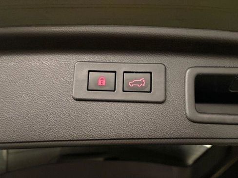 Used 2019 Subaru Forester Limited AWD/4WD image 11