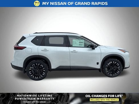 New 2026 Nissan Rogue SV image 7