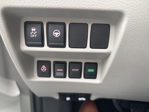 Certified 2022 Nissan Rogue Sport SL image 11