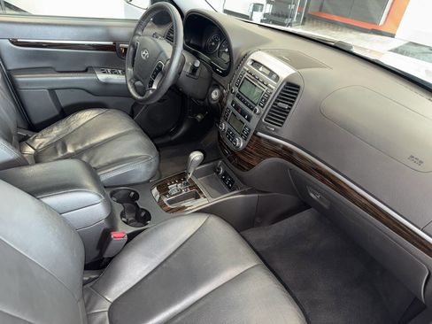 Used 2011 Hyundai Santa Fe Limited image 23