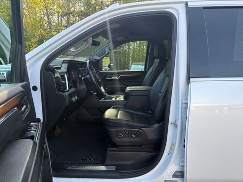 Used 2024 GMC Sierra 2500 Denali w/ Denali Reserve Package AWD/4WD image 11