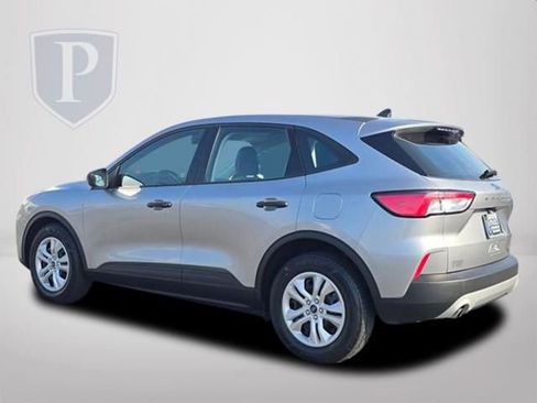 Used 2022 Ford Escape S image 9