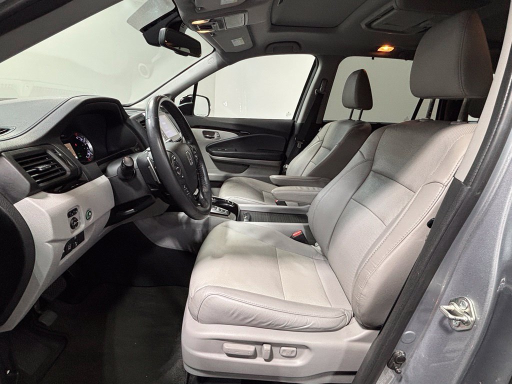 Used 2016 Honda Pilot Elite image 25