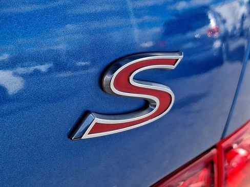 Used 2010 Toyota Corolla S image 30