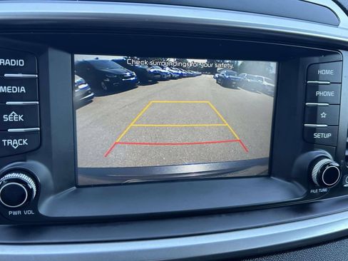 Used 2020 Kia Sorento FWD V6 image 24