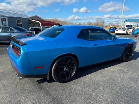 Used 2015 Dodge Challenger R/T Plus image 8