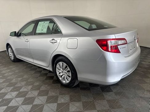Used 2012 Toyota Camry LE FWD image 6