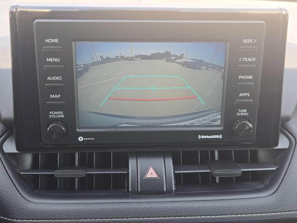 Used 2020 Toyota RAV4 XLE FWD image 19