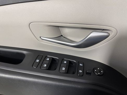 Used 2024 Hyundai Tucson SE image 18