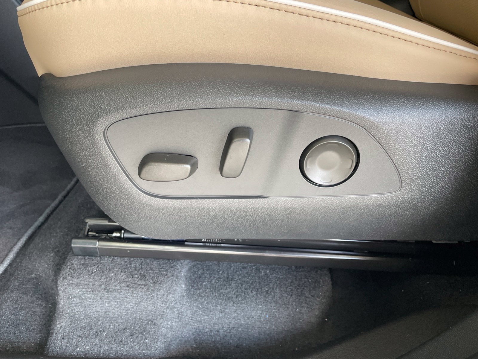 New 2027 Buick Enclave Preferred w/ Power Package FWD image 14