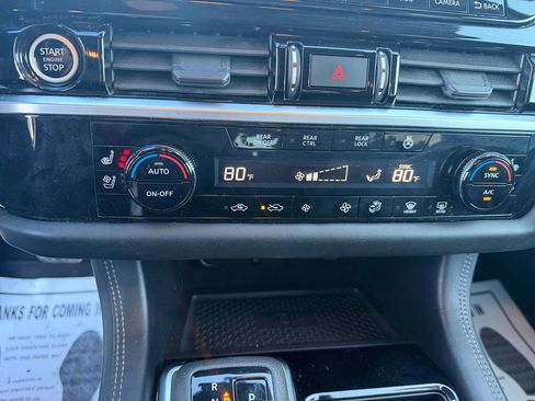 Used 2022 Nissan Pathfinder Platinum w/ Cargo Package image 16