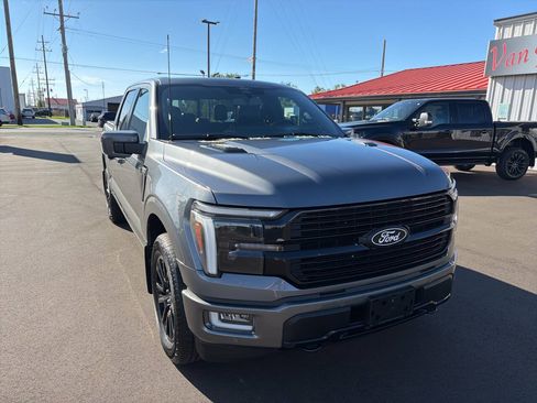 Used 2024 Ford F150 Platinum AWD/4WD image 3