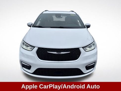 Used 2025 Chrysler Pacifica Pinnacle w/ Trailer Tow Group image 10