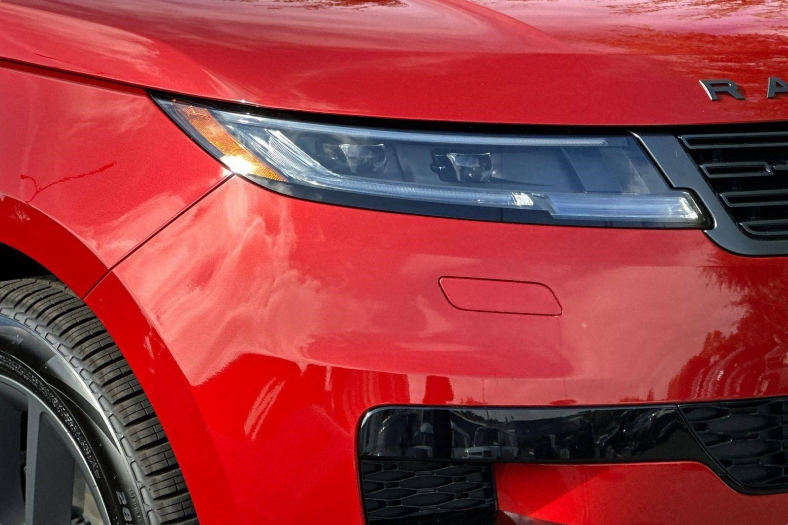 New 2026 Land Rover Range Rover Sport Dynamic SE AWD/4WD image 12