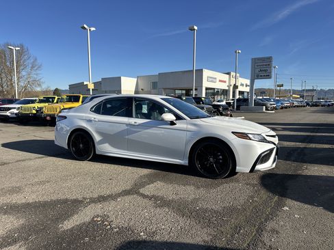 Used 2024 Toyota Camry XSE image 6