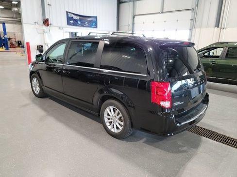 Used 2020 Dodge Grand Caravan SXT FWD image 5