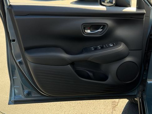 Certified 2025 Honda HR-V EX-L image 13