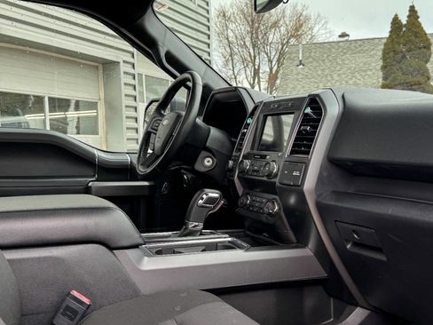 Used 2019 Ford F150 XLT w/ Equipment Group 302A Luxury image 16