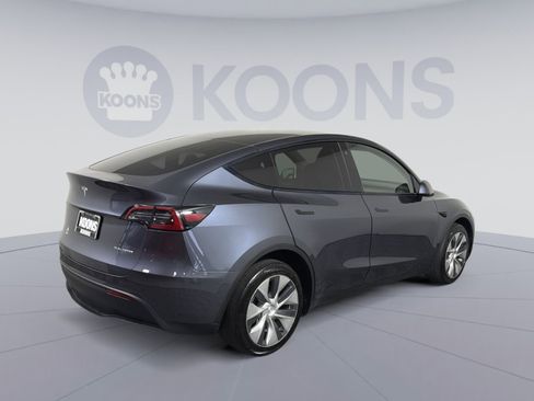 Used 2023 Tesla Model Y Long Range image 7