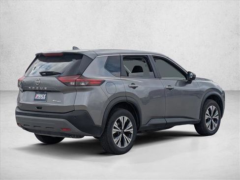 Used 2023 Nissan Rogue SV image 5