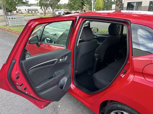Used 2016 Honda Fit EX image 9