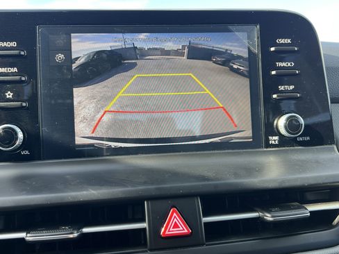 Certified 2025 Kia Seltos LX image 30