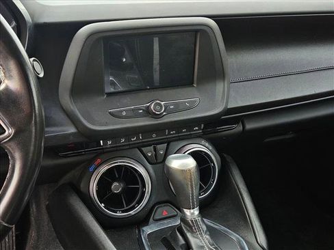 Used 2017 Chevrolet Camaro LT image 17