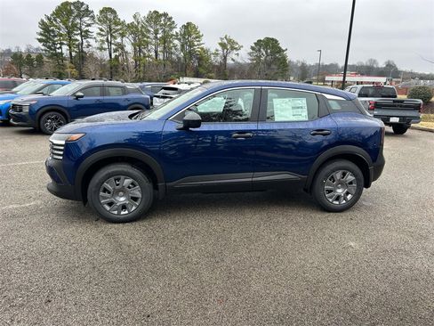 New 2026 Nissan Kicks S image 6