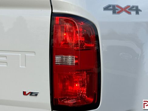 Used 2022 Chevrolet Colorado LT w/ LT Convenience Package image 31