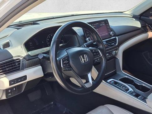 Used 2022 Honda Accord Touring image 10