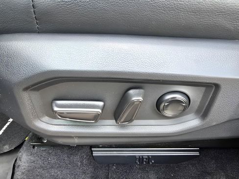 Used 2024 Toyota Tundra Limited image 25