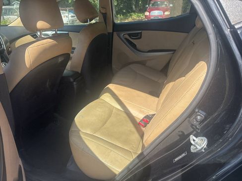 Used 2013 Hyundai Elantra Limited FWD image 9
