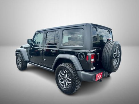 Used 2020 Jeep Wrangler Unlimited Sport AWD/4WD image 3