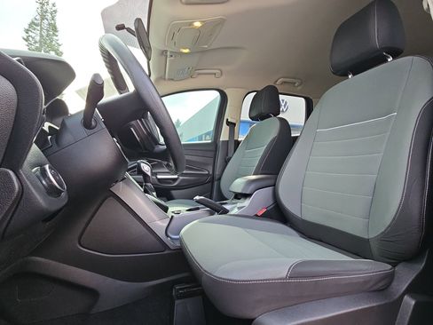 Used 2015 Ford Escape SE image 13