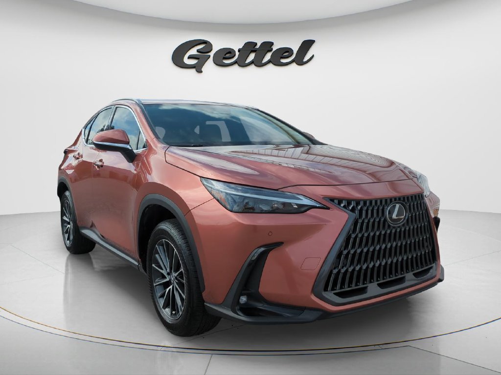 Used 2025 Lexus NX 250 FWD w/ Towing Package (2000 Lbs) image 3
