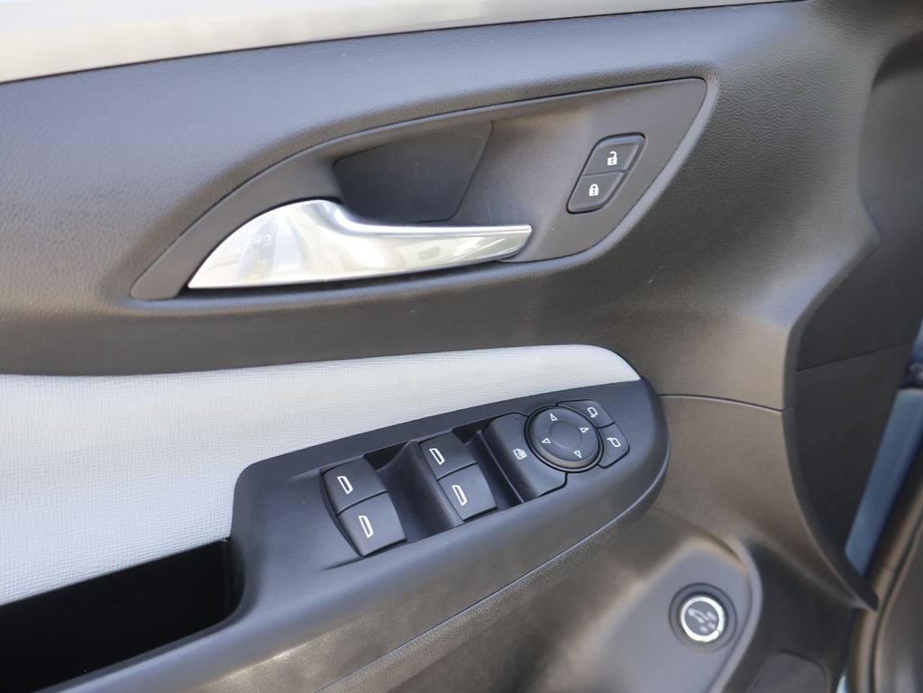 Used 2024 Buick Envista Preferred w/ Convenience II Package FWD image 20