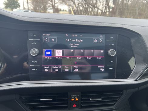 Used 2020 Volkswagen Jetta SEL image 21