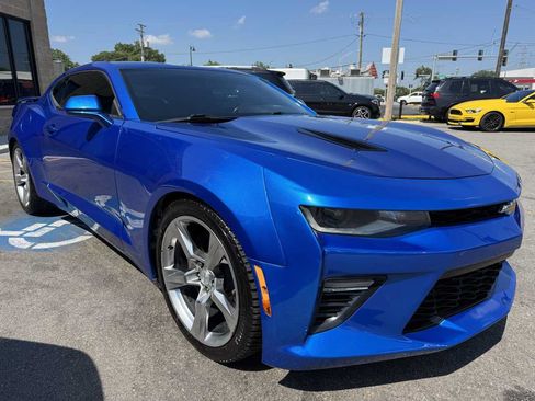 Used 2017 Chevrolet Camaro SS RWD image 3
