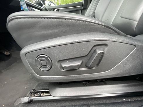 Used 2025 Audi Q3 2.0T Premium AWD/4WD image 13