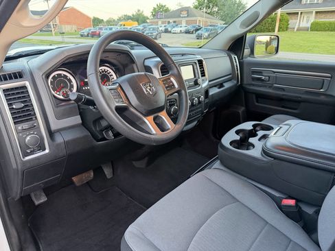 Used 2021 RAM 1500 Classic SLT RWD image 17