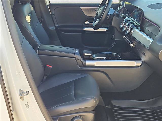 Used 2022 Mercedes-Benz GLB 250 image 19