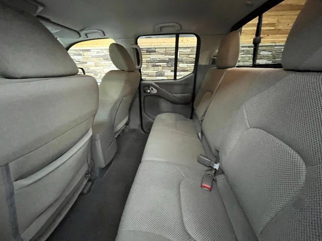 Used 2021 Nissan Frontier SV AWD/4WD image 27