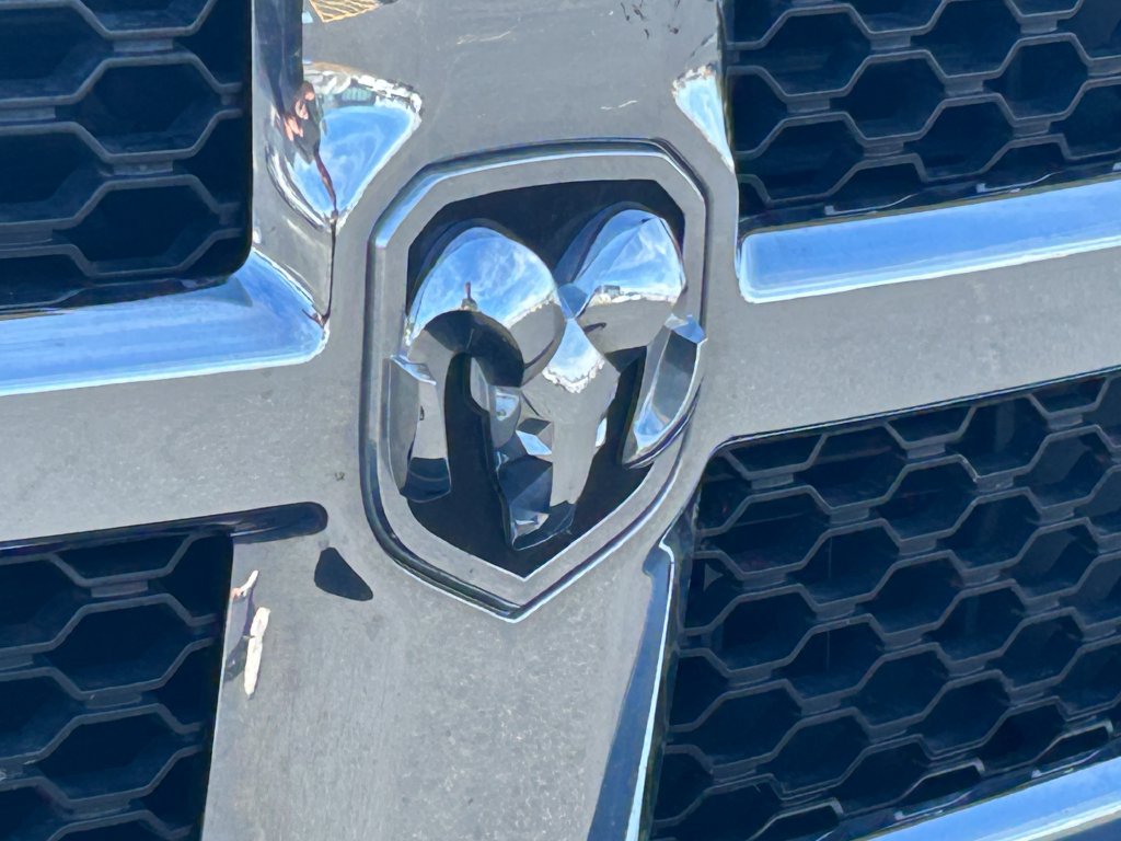 Used 2017 RAM 1500 Classic SLT AWD/4WD image 10