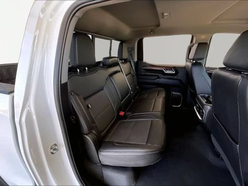 Used 2023 GMC Sierra 1500 Denali w/ Technology Package AWD/4WD image 17