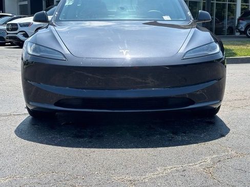 Used 2024 Tesla Model 3 Standard Range RWD image 2