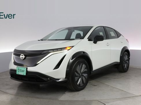 Used 2023 Nissan Ariya Evolve+ image 2