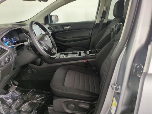 Used 2023 Ford Edge SE w/ Black Appearance Package image 11