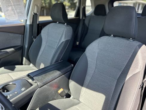 Used 2023 Nissan Rogue SV image 16